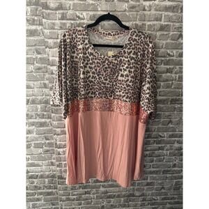 Southern Stitch Leopard‎ Top